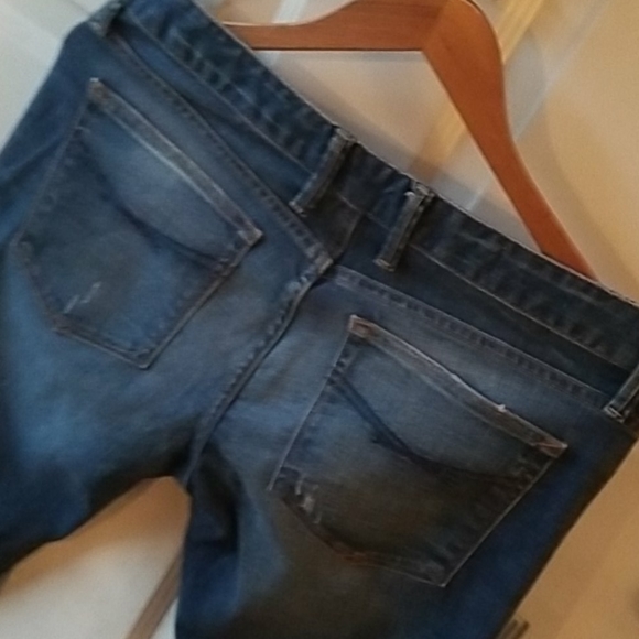 Clothes - Picture 6 of 8